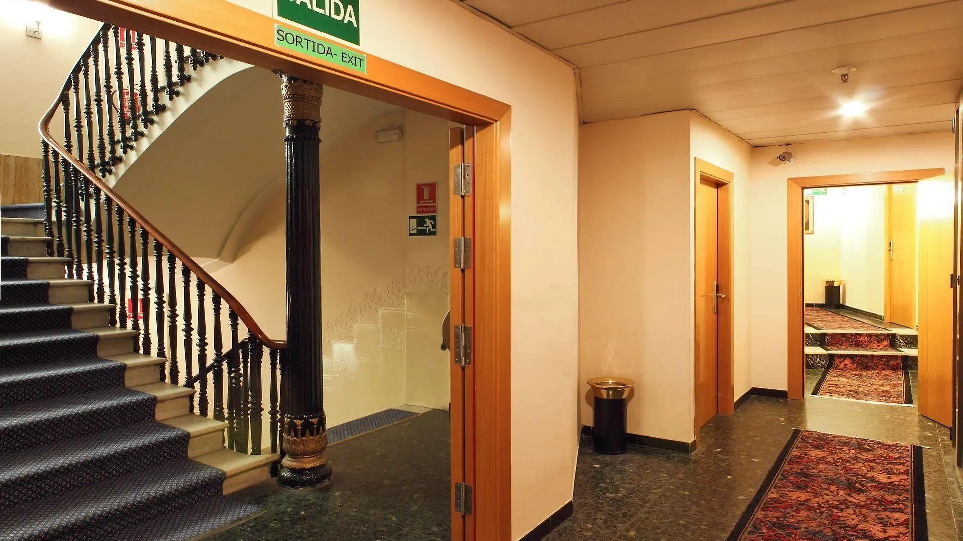Hotel Cuatro Naciones Barcelona 2*,  España