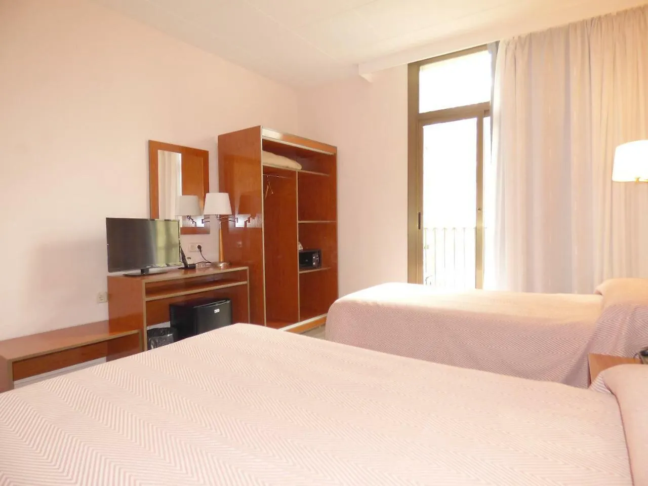 Cuatro Naciones Hotel Barcelona 2*,  Spain